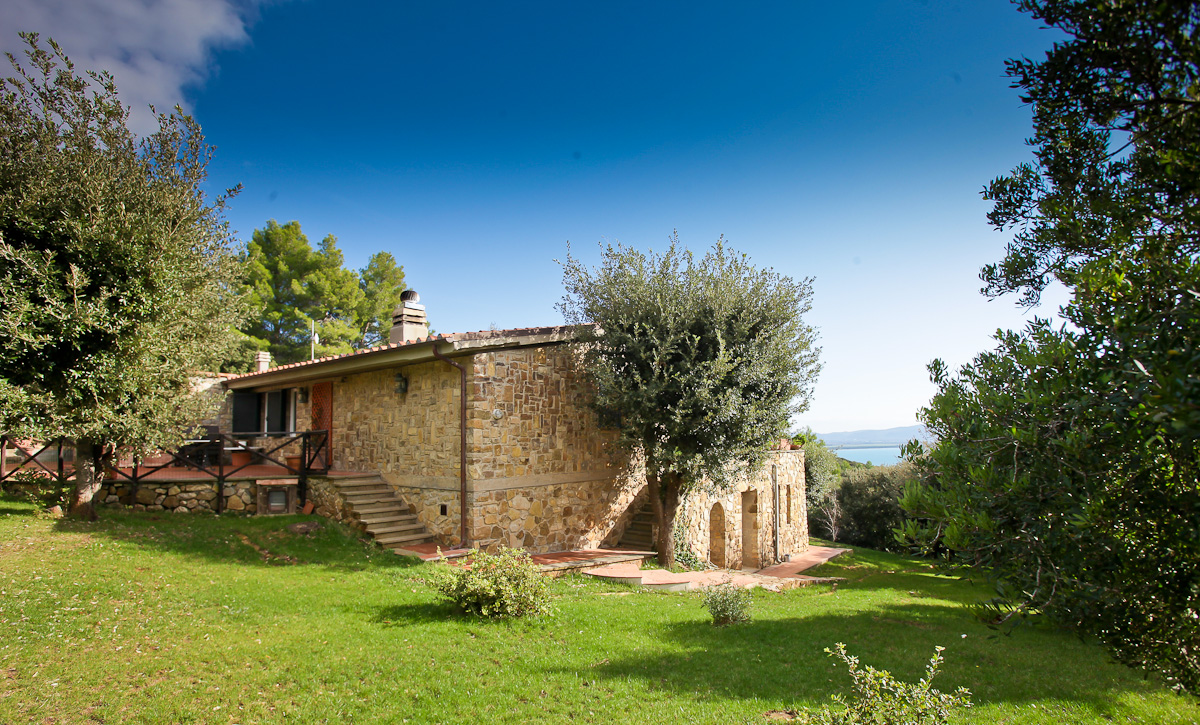 Prestigeimmobilie - VERKAUF - ORBETELLO - TALAMONE Prestigeimmobilie - VERKAUF - ORBETELLO - TALAMONE